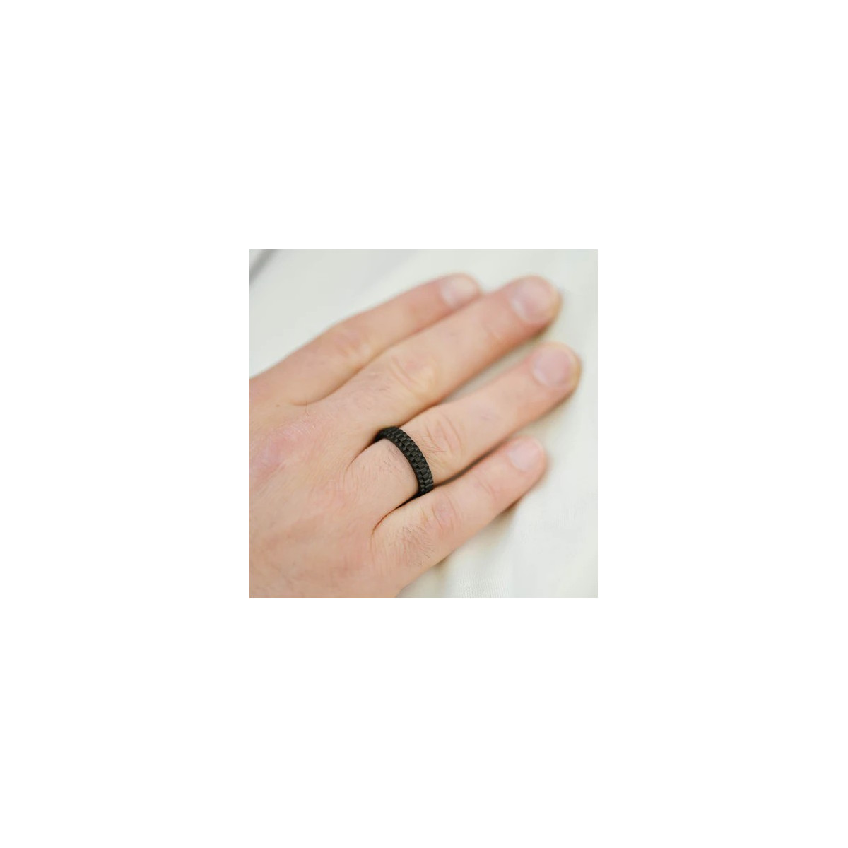 Anillo minimalista Nova negro Steel&Barnett - R-NOV02