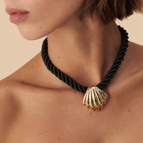 Collar corto N-13 Agatha Paris