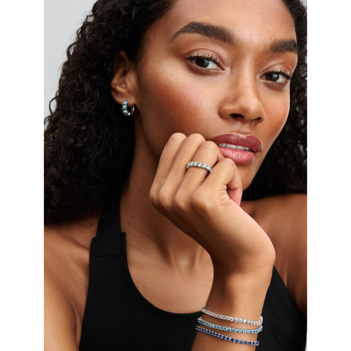Pendientes Abrazo Azul ClaroPANDORA