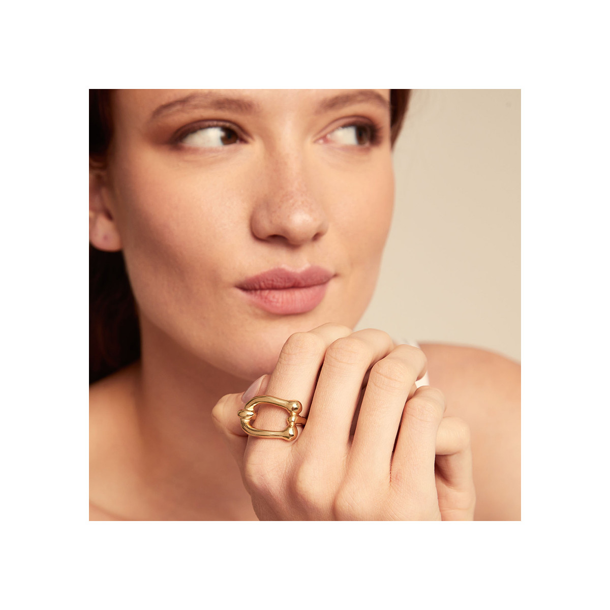 Anillo bañado en oro 18k UNO DE 50 - ANI0808ORO000