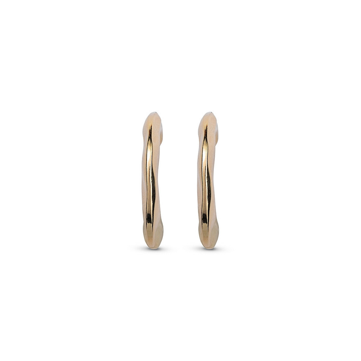 Pendientes bañados en oro de 18k con forma de banana aplastada