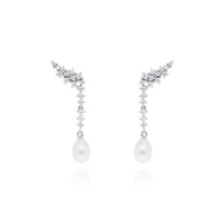 Pendientes de plata trepador con perla .  MARINA GARCIA