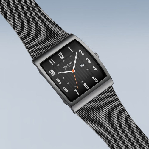 Reloj Solar, caja de acero inoxidable 33 BERING