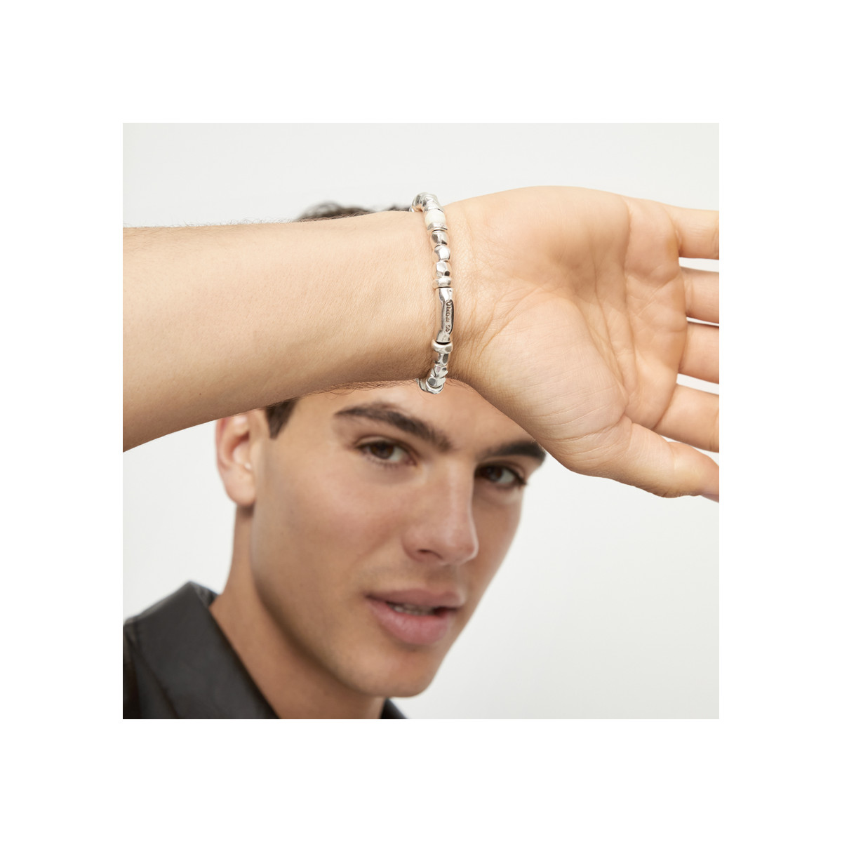 Pulsera Elástica Marfil Ser Imparable UNO DE 50 - PUL2585MFLMTL0