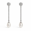Pendientes largos de oro blanco con circonitas y perlas