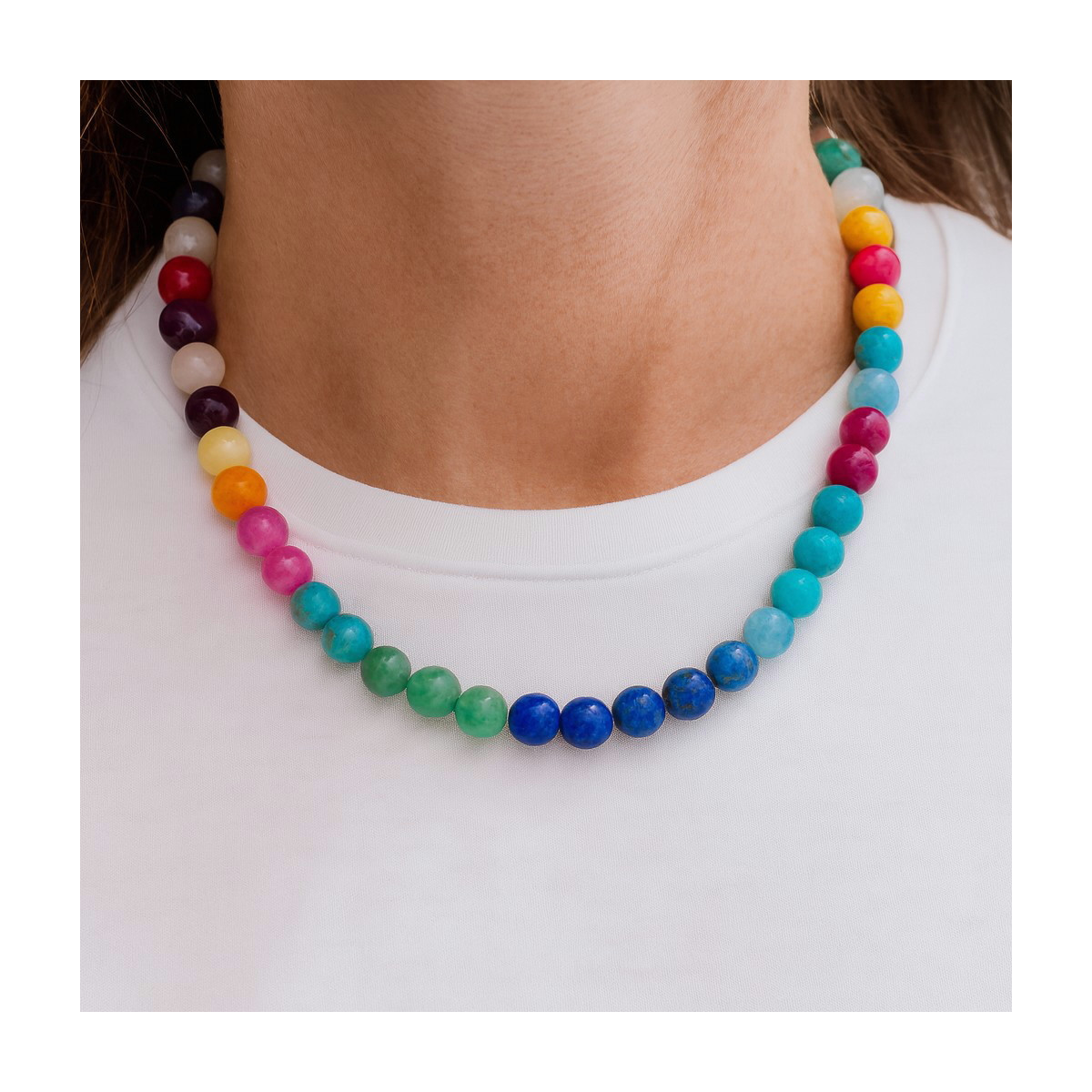 Collar multicolor de cristales facetados