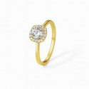 Anillo de oro amarillo 18k con circonita central y halo cuadrado