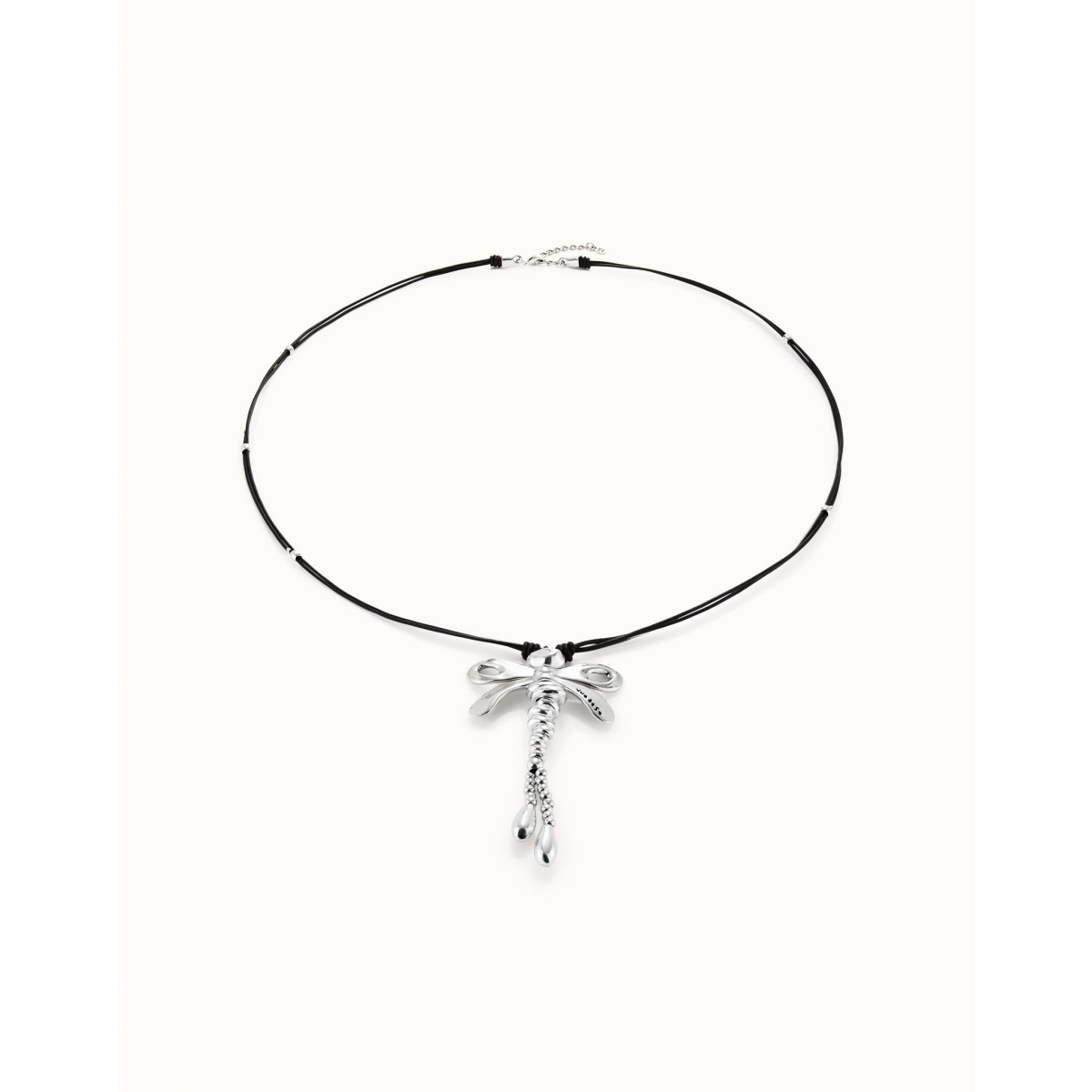 Collar largo de cuero con libélula central bañado en plata de ley Uno de 50