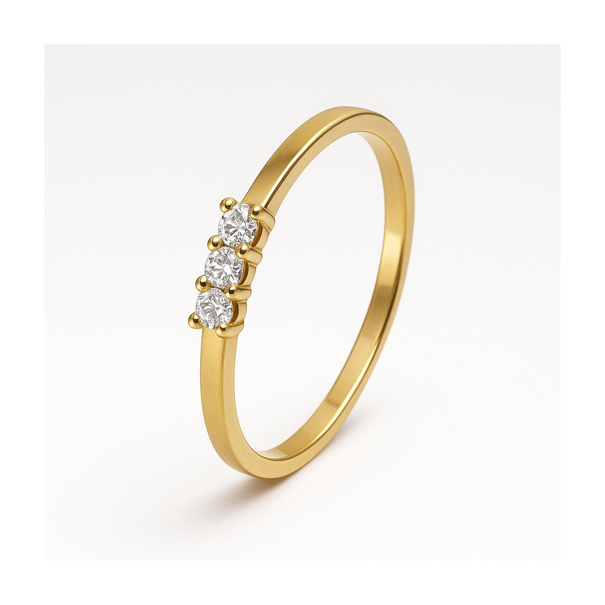 Anillo de Oro 18K con 3 Diamantes
