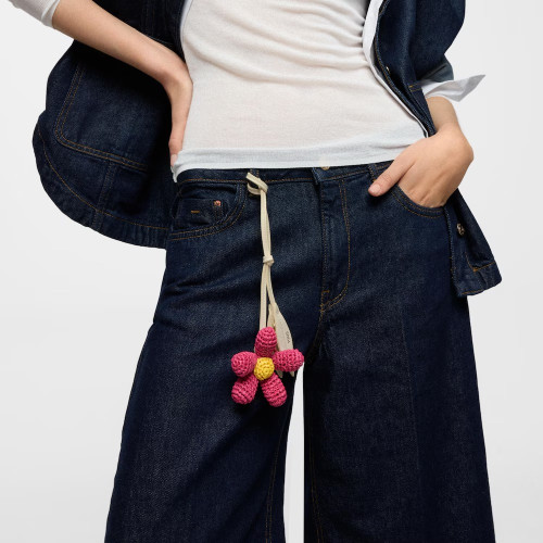 Llavero charm daisy fucsia TOUS Icons